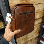 کیف دوشی اسپرت مردانه چرم مصنوعی طرح زارا - تصویر 8