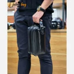 کیف دستی و دوشی مردانه شوزبگ چرم وارداتی درجه یک