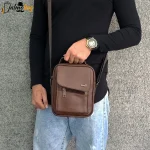 کیف دوشی چرمی اسپرت بزرگ چرم صنعتی مشکی خردلی قهوهای تیره - Image 3