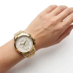 ساعت مچی زنانه سیکو طلایی صفحه سفید بند استیل طرح سه موتور با تقویم و موتور ژاپن - تصویر 4