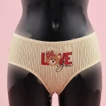 شورت زنانه نخی کرم طرح love سایز 2XL