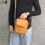 کیف دوشی چرمی اسپرت بزرگ چرم صنعتی مشکی خردلی قهوهای تیره - Image 2