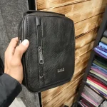 کیف دوشی اسپرت مردانه چرم مصنوعی طرح زارا - تصویر 4
