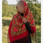 روسری ترکمنی پشمی قرمز قواره 148 برند پاولوف پوساد روسیه - Image 2