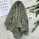 شال حریر مجلسی طرح گوچی قواره 190 در 80 سانتیمتر کد 1964 - Image 6