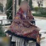روسری ترکمنی اصل پشمی ریشه ابریشم برند Pavlovo Posad قواره 148 سانتی متر تولید روسیه - تصویر 2