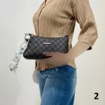 کیف دستی دوشی زنانه طرح دار کد 1419 جنس چرم مصنوعی - Image 7
