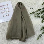 شال حریر ساده وارداتی قواره 190 در 80 سانتیمتر کد 1966 - تصویر 8