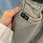 شلوار مام استایل بچه گانه کتان خاکی سایز 2 تا 6 سال - Image 2