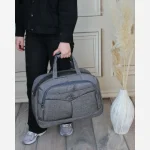 ساک ورزشی و اسپرت پارچهای با بند بلند و زیپ ابعاد 53 در 34 سانتیمتر - تصویر 4