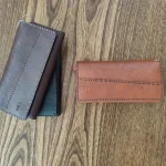 کیف پول و موبایل چرم دستدوز مدل ترنج با بند و جاکلیدی چرمی - Image 4