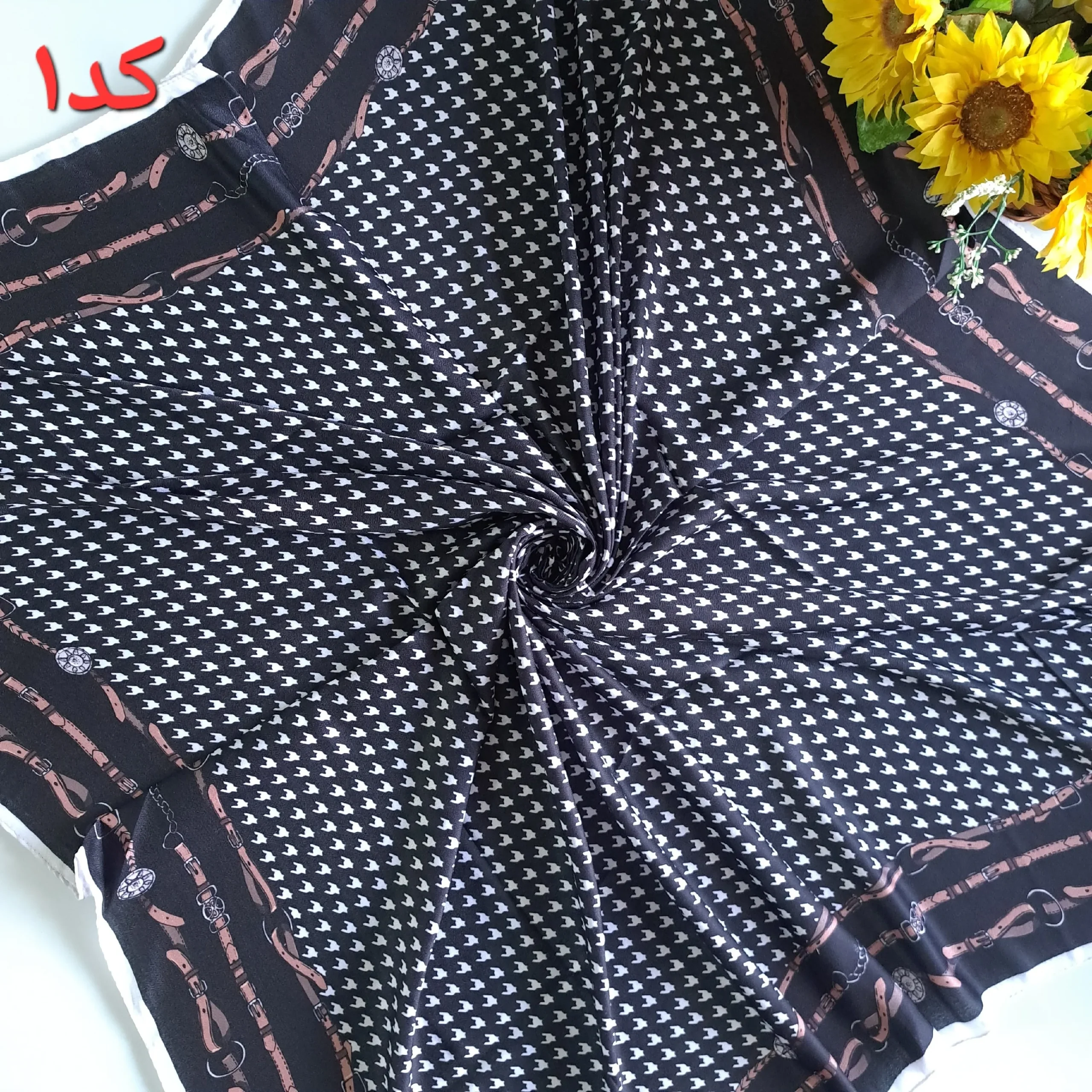 c93e6181-4240-4c51-a3df-d75a82818aba-1 روسری زنانه مشکی سفید نخی قواره 140 منگوله دار بهاره - تصویر 1