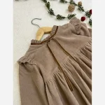 پیراهن مخمل کبریتی دخترانه رنگ کرم مناسب 3 تا 10 سال - تصویر 4